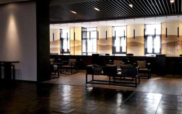 Chongming Dongtan Yue Hotel (Chenjia Town Dongtan Business Plaza)