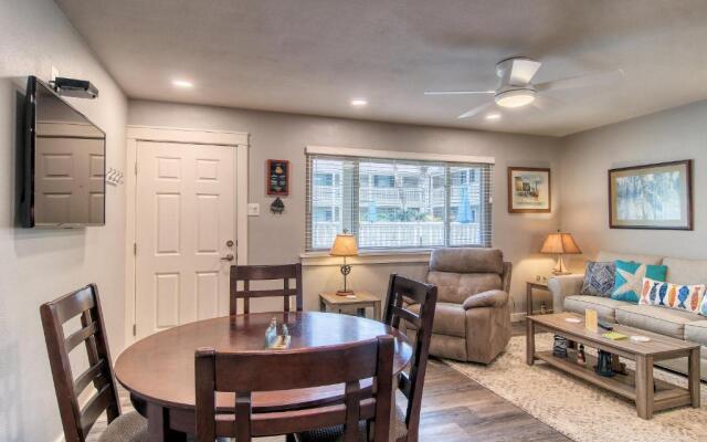 Courtyard #107 Condo