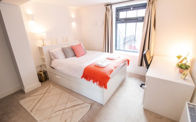 The New52 A Modern 2 Bed Apartment Located In The Heart Of Oxford City