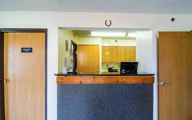 Motel 6 Montoursville, PA - Williamsport