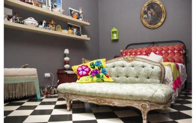 Habitaciones con Encanto, Espacio Mundano