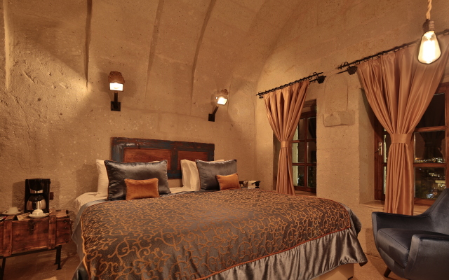 The Owl Cave Hotel