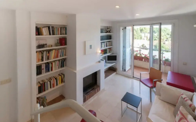 Very Central, Seabeach Closeby, Private Terrace, Free Wifi