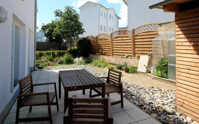 Haus Putbus by Rujana