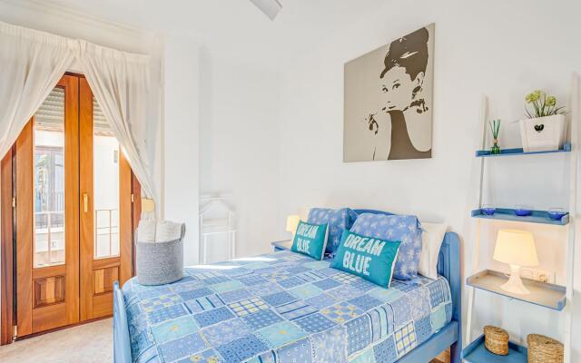 Comfy Holiday Home in Denia near Playa Beach