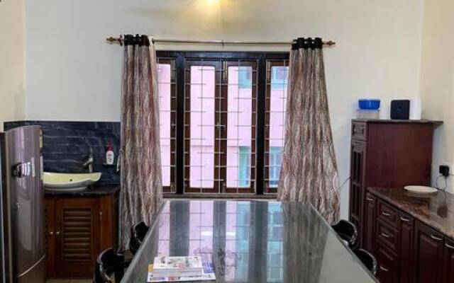 Lovely 4 bedroom condo