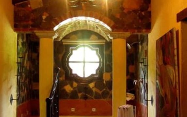 Forest Hills Suites