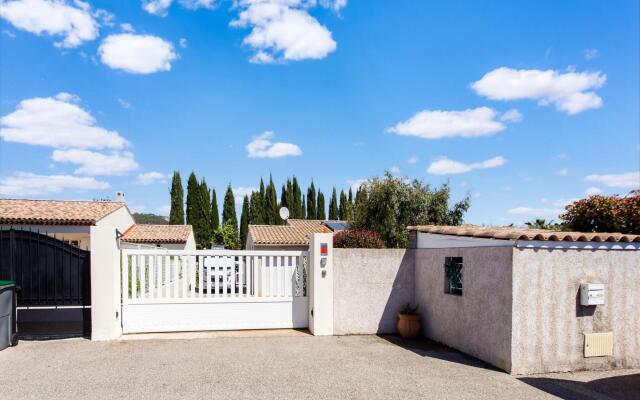 Nice holiday home in Provence-Alpes-Côte d'Azur with pool