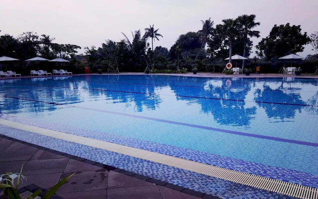 Barata Hotel Near Bandara Soekarno Hatta