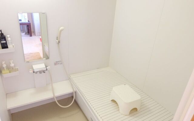 Onuma lakeside cottage