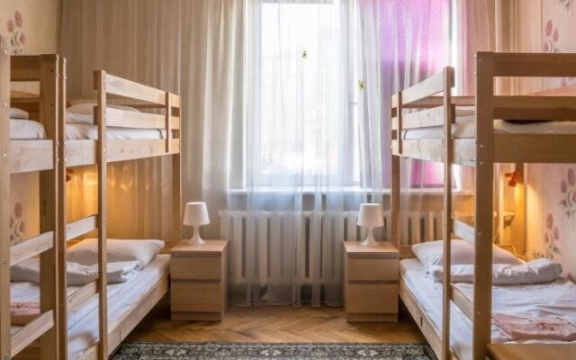 Akteon Lindros Hostel