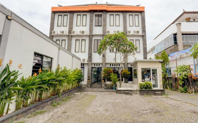 Hotel Warta Dua