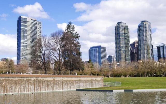 Silver Cloud Inn - Bellevue Downtown