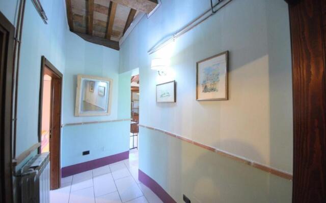Spoleto-poolside-sleeps-20pool, Jacuzzi, Gardens - Spectacular Grounds