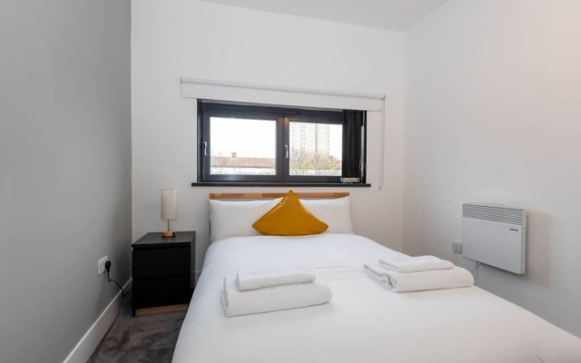 Lovely 1 Bedroom Flat Overlooking Canal in Hackney