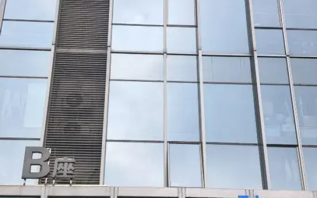 Dushi Yijia Apartment (Guangxi Sports Center)