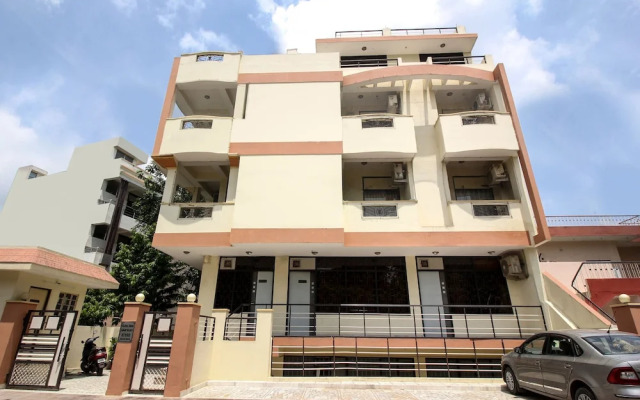 OYO Home 18384 Fabulous Stay