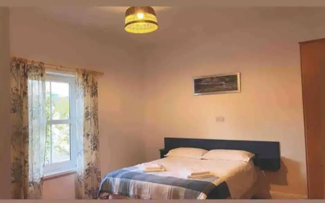 Molaga Street Retreat - 3 Bedroom House