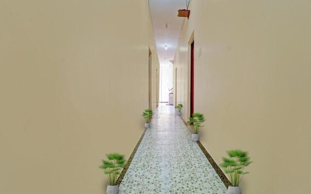 OYO Flagship 702142 Hotel Everest Grand