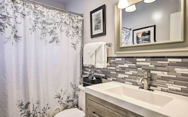 Phoenix Desert Getaway: Pool, Grill & EV Charging!