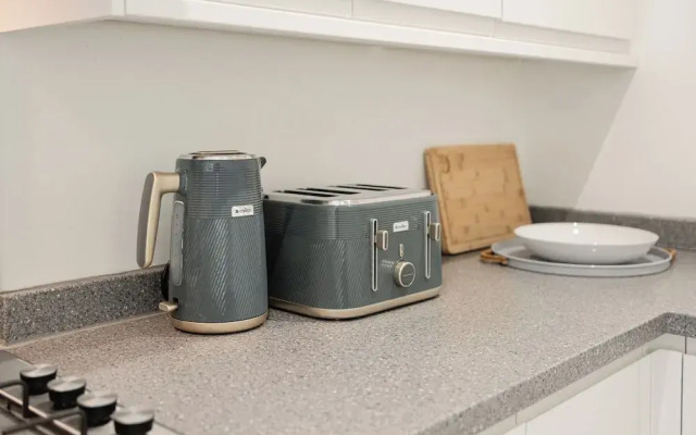 Cosy 1BD in Malvern With Stunning Views