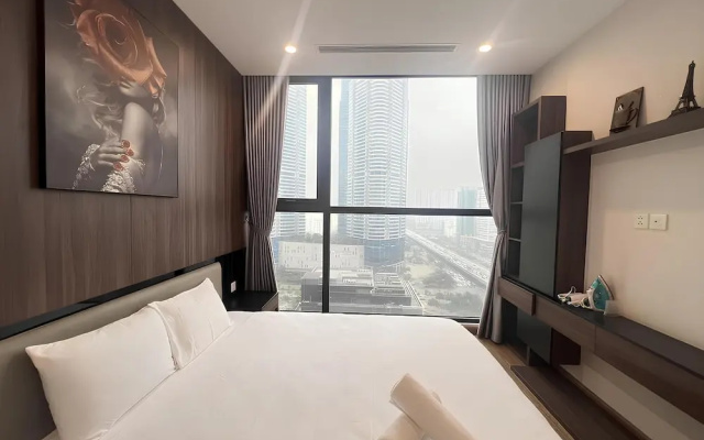 HKG-Vinhomes Sky Lake - Luxury Apartment