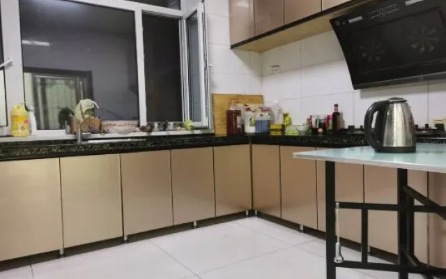 Mohe Hour Light Family Hotel