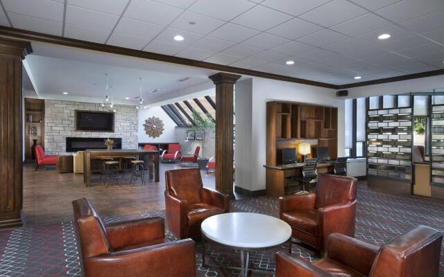 DoubleTree by Hilton Manhattan, KS