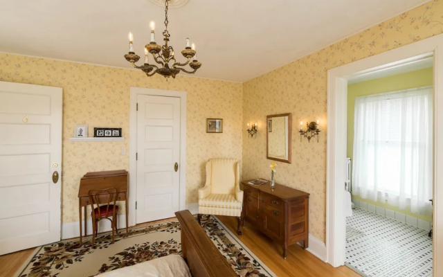Ringling House Bed & Breakfast