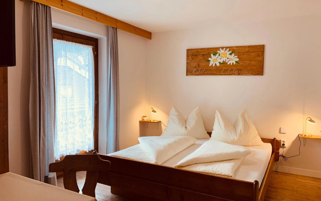 Pension Jagerhof - Sommercard Inkl - 5 Min zum Hochzeiger