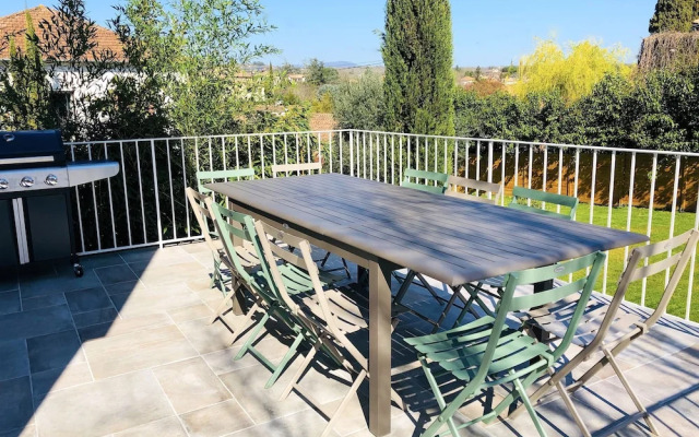 La Maison Bleue Proche Vallon Pont D'Arc