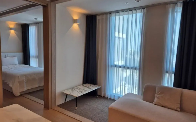 The solid residence - Elbon by haeundae