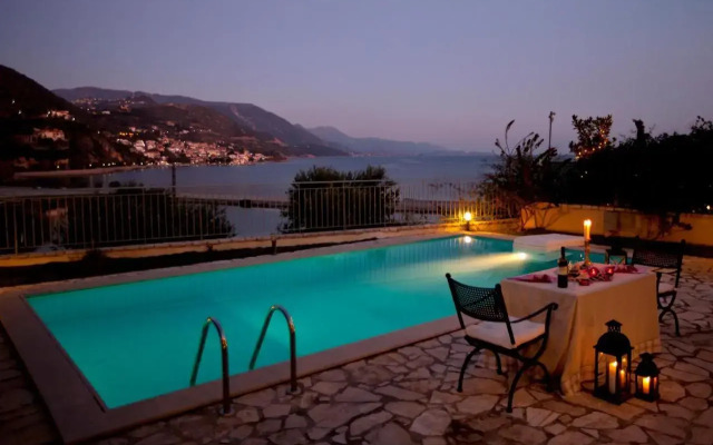 Parathalasso Villas