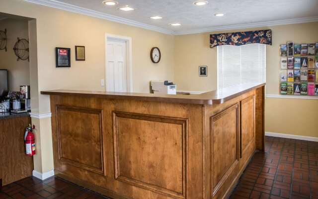 Econo Lodge Crystal Coast