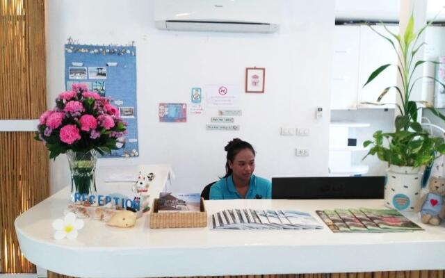 SleepEasy Beach Hostel Huahin