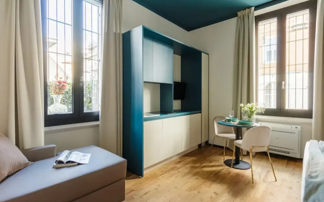 Bright Ground-floor Studio in Milan