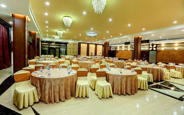 Golden Chariot Vasai - Hotel and Spa
