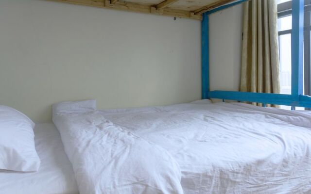 Amazon hostel