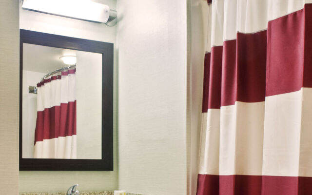 Courtyard Newburgh Stewart Airport