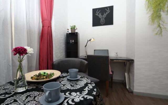Reed Apartment