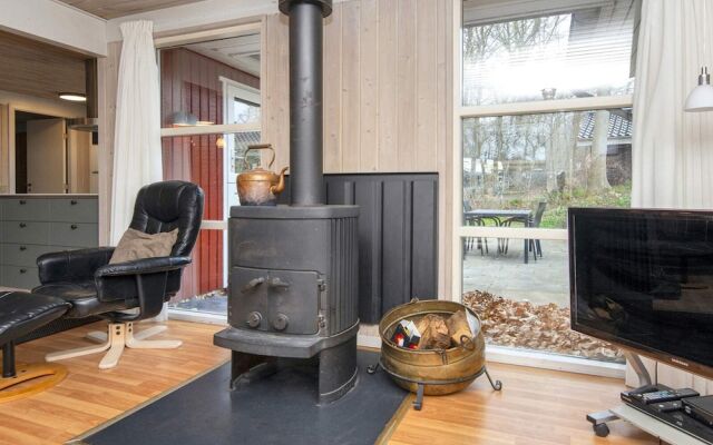 10 Person Holiday Home in Glesborg-by Traum