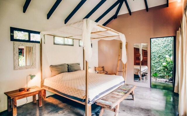 La Pergola, Unique Traditional Villa With Pool