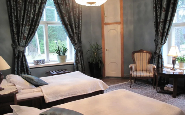 Hotel Hirvihaaran Kartano