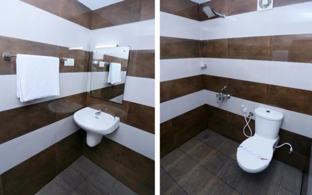 Hotel Rv Tower By OYO Rooms