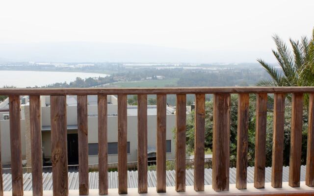 Aliyah Return Center - Kinneret Villa