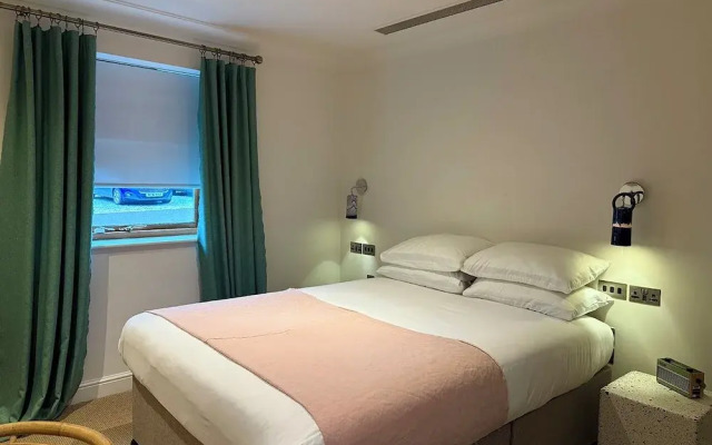 Ridings at Theobalds Park