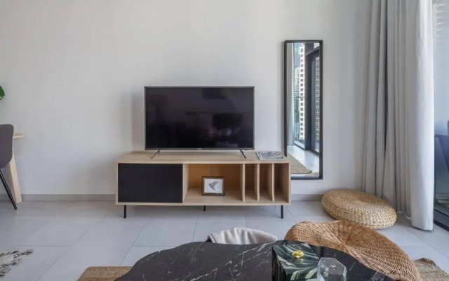 Frank Porter - Marquise Square