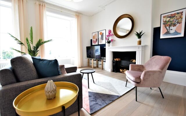 Frederick Place Your Apartment