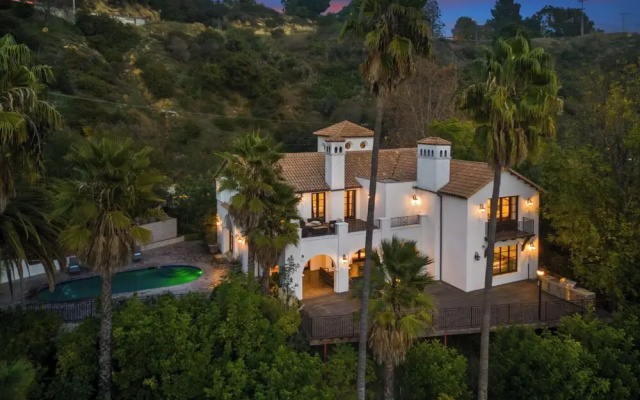 Spanish Villa - Stunning Coldwater Canyon Villa With Pool and Views
