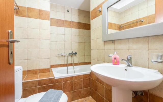 Neria Villas Collection